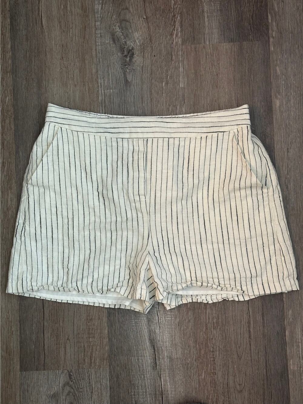 Skies Are Blue Knit Shorts W/ Liner Size Large